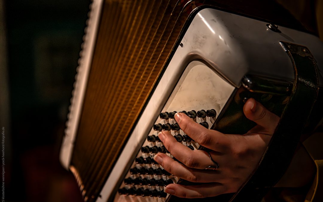 Probenbeobachtung (2): Geschenk des Laienschauspiels